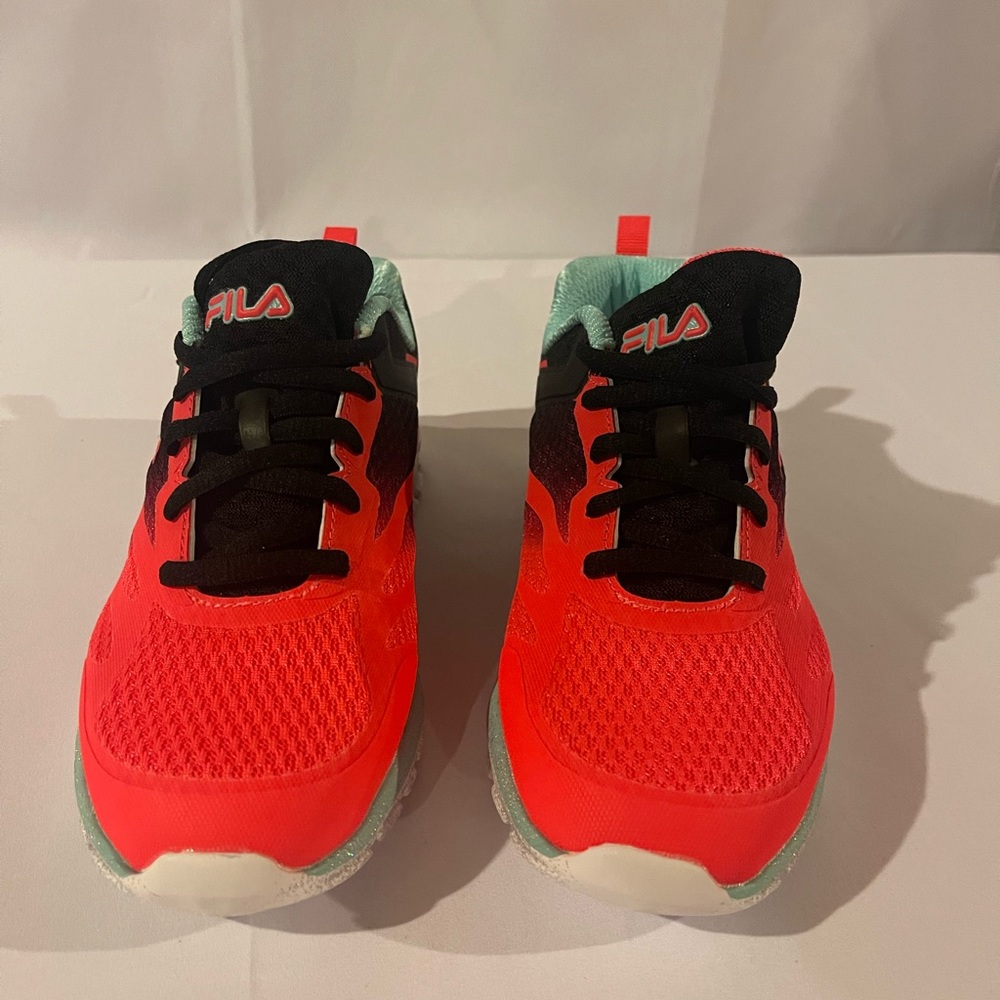 Fila Girl's Galaxia 3 Big Girl Size 5 NWOB - Picture 3 of 9